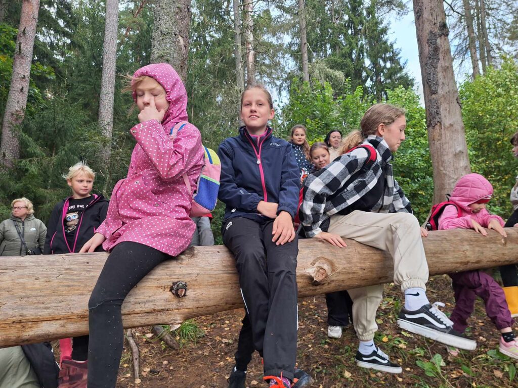 Õuesõpe heaolu, kaasatuse ja kestlikkuse toetamiseks hariduses (OUTWISE)